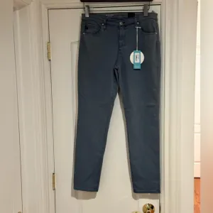 NWT AG Jeans Adriano‎ Goldschmied Prima Ankle Cigarette Ankle Size 29