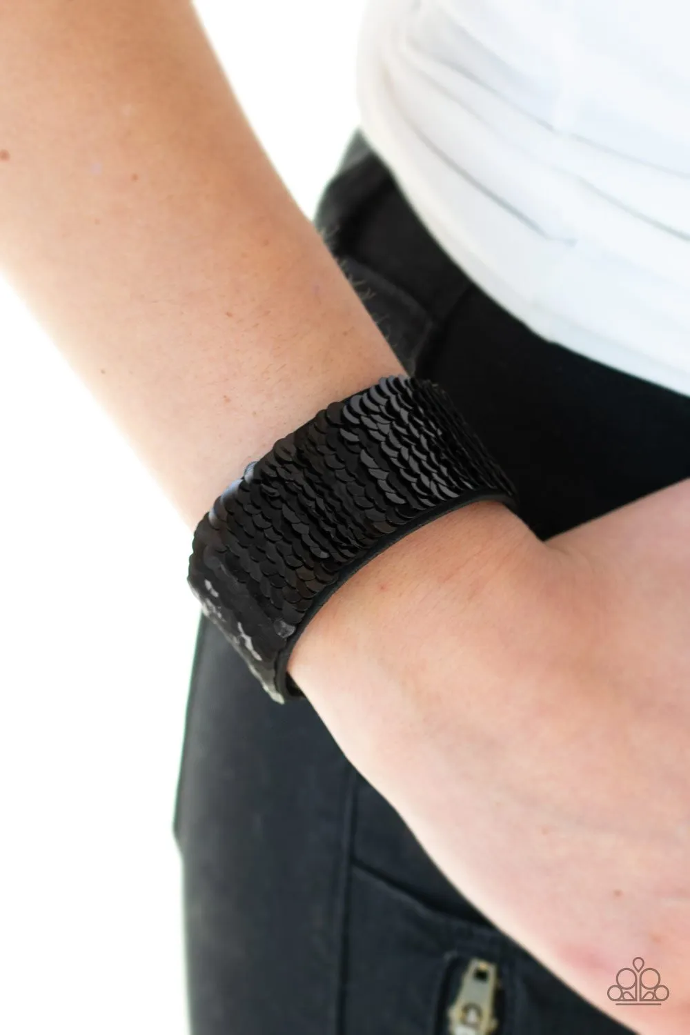Paparazzi Mer-mazingly Mermaid - Sequin Wrap Bracelet