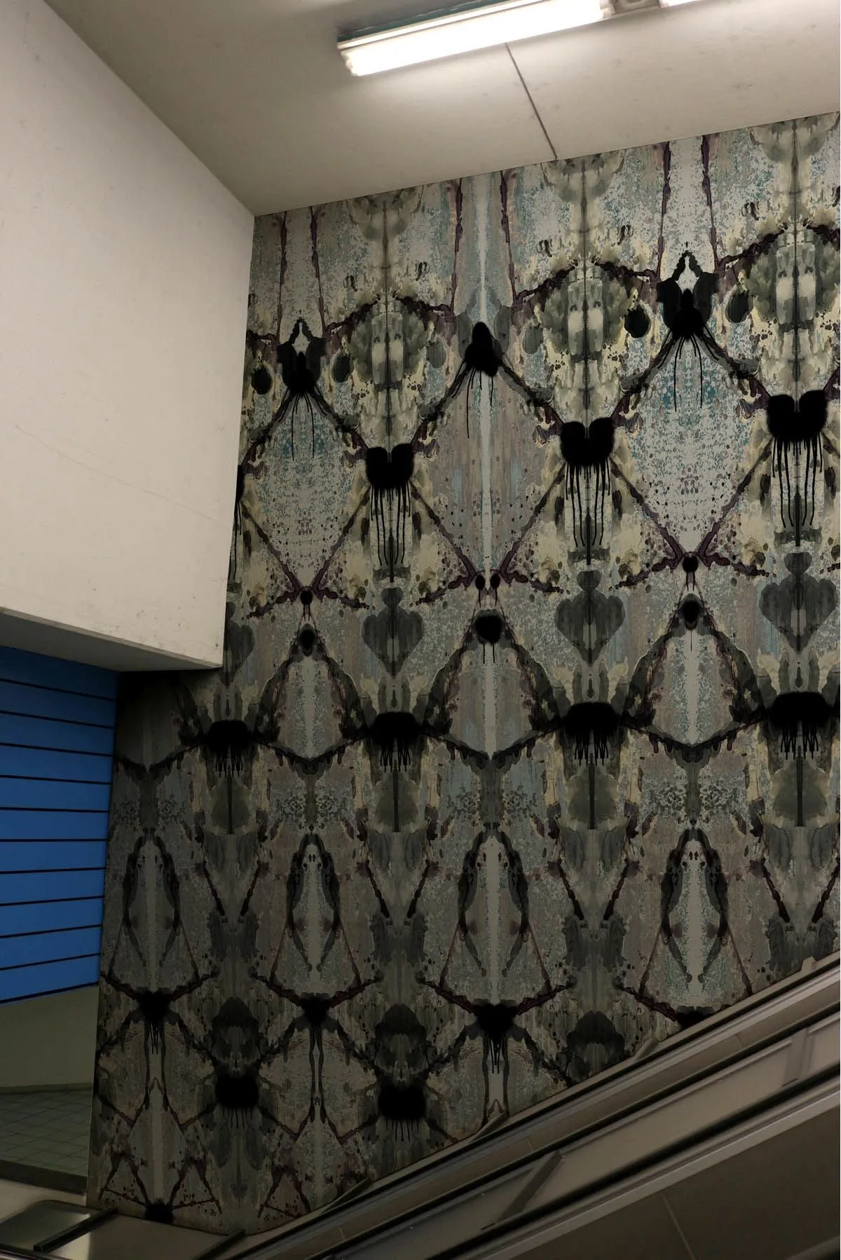 rorschach diamond blue grey panel wallpaper