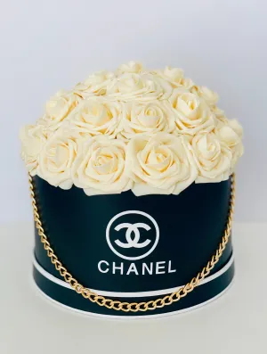 Round Flower Box with Chain
