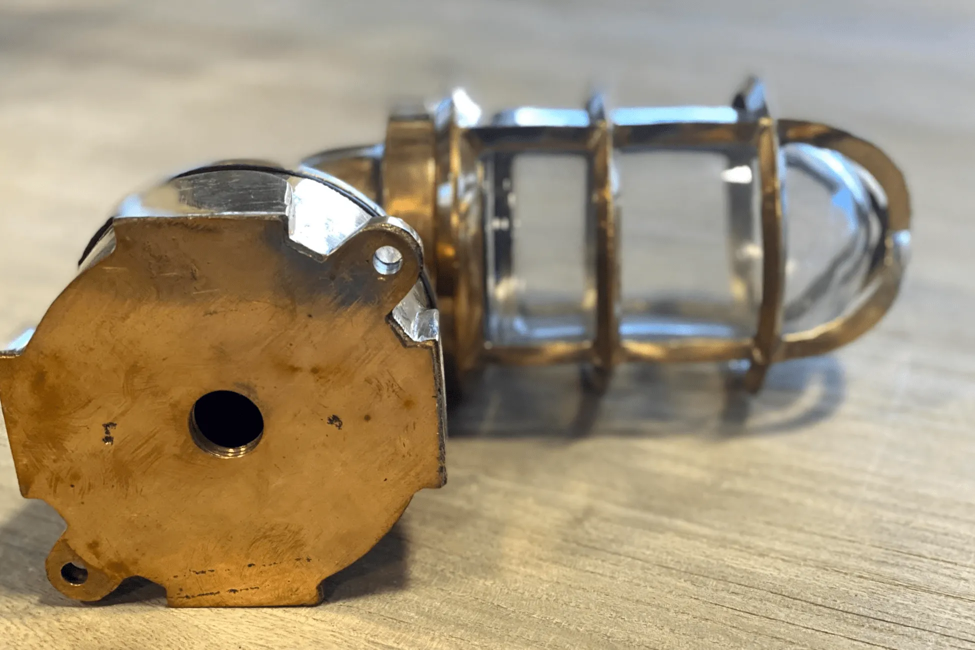 Ship Passageway Lights - 90 Degrees in Brass Finish