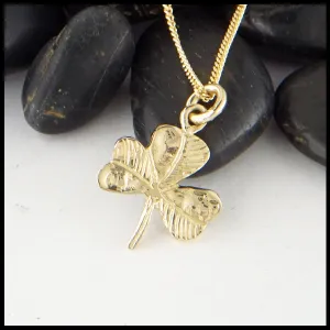 Simple Shamrock Necklace in Gold