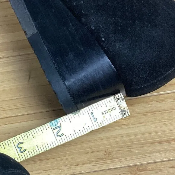 STUART WEITZMAN Black Wedge Loafters w/ Tassels 8M