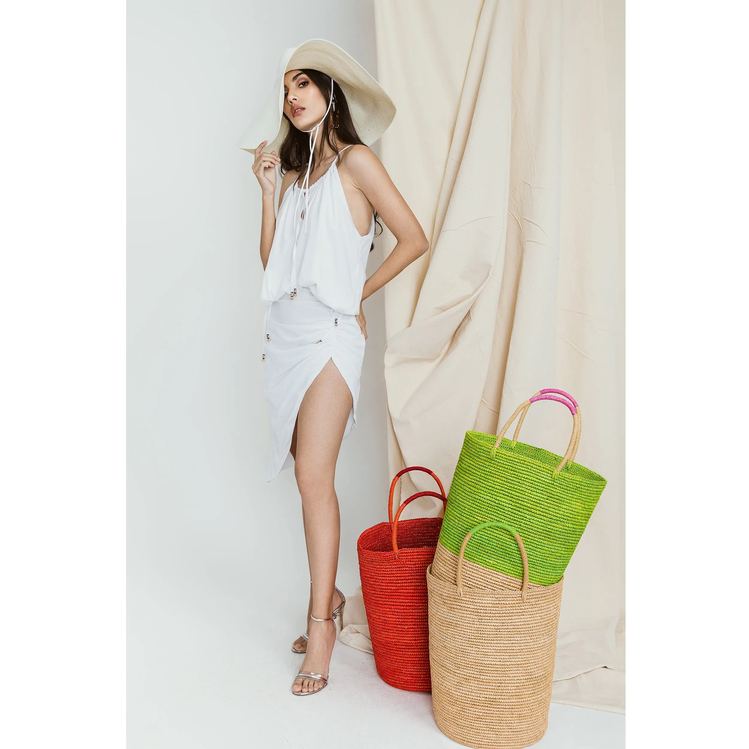 Tall Solid Beach Basket
