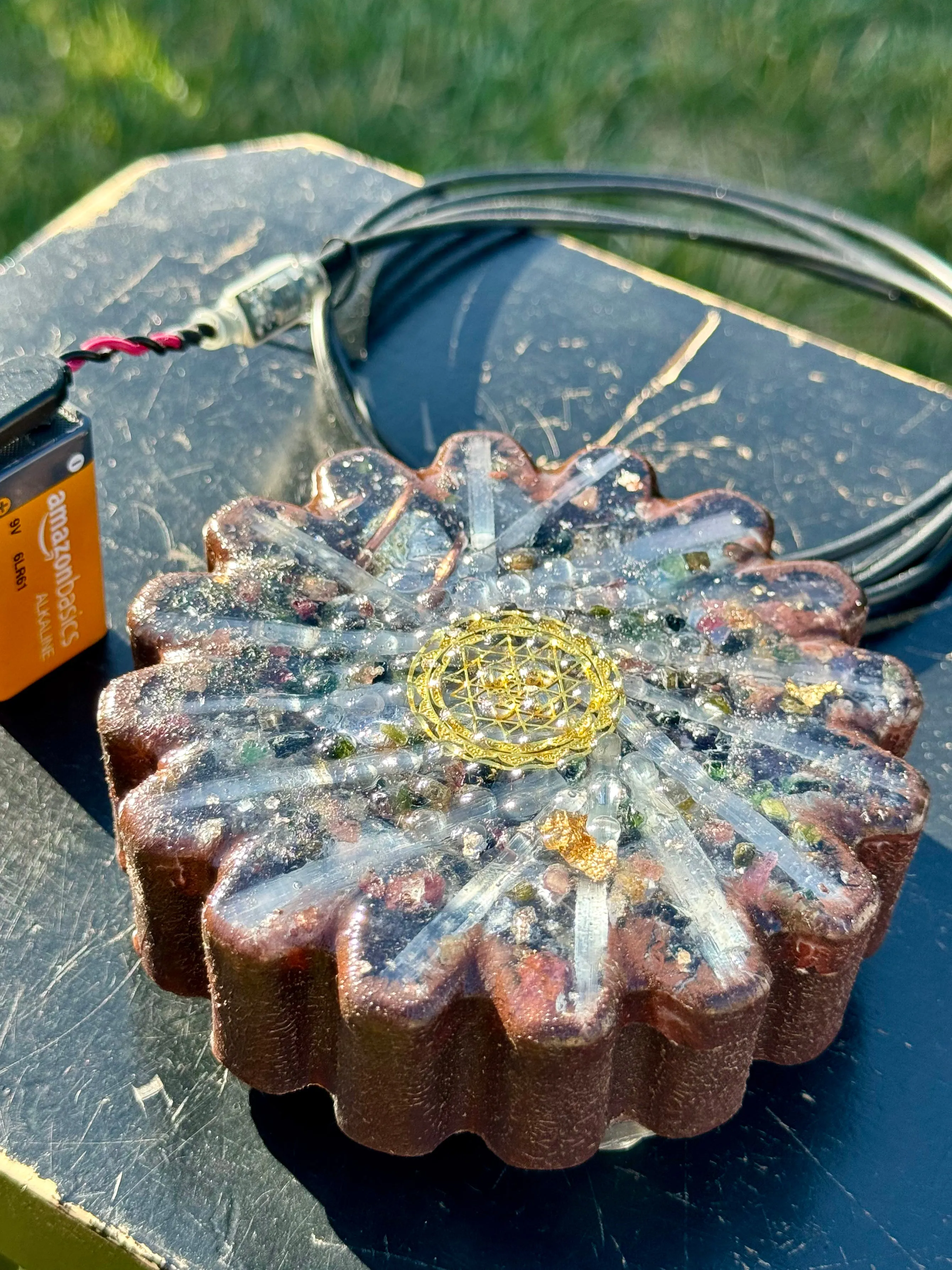 The “Flower Equalizer” 15 Hz Radionics Charging Plate- 17 oz, 4.25” diameter, 1.5” height