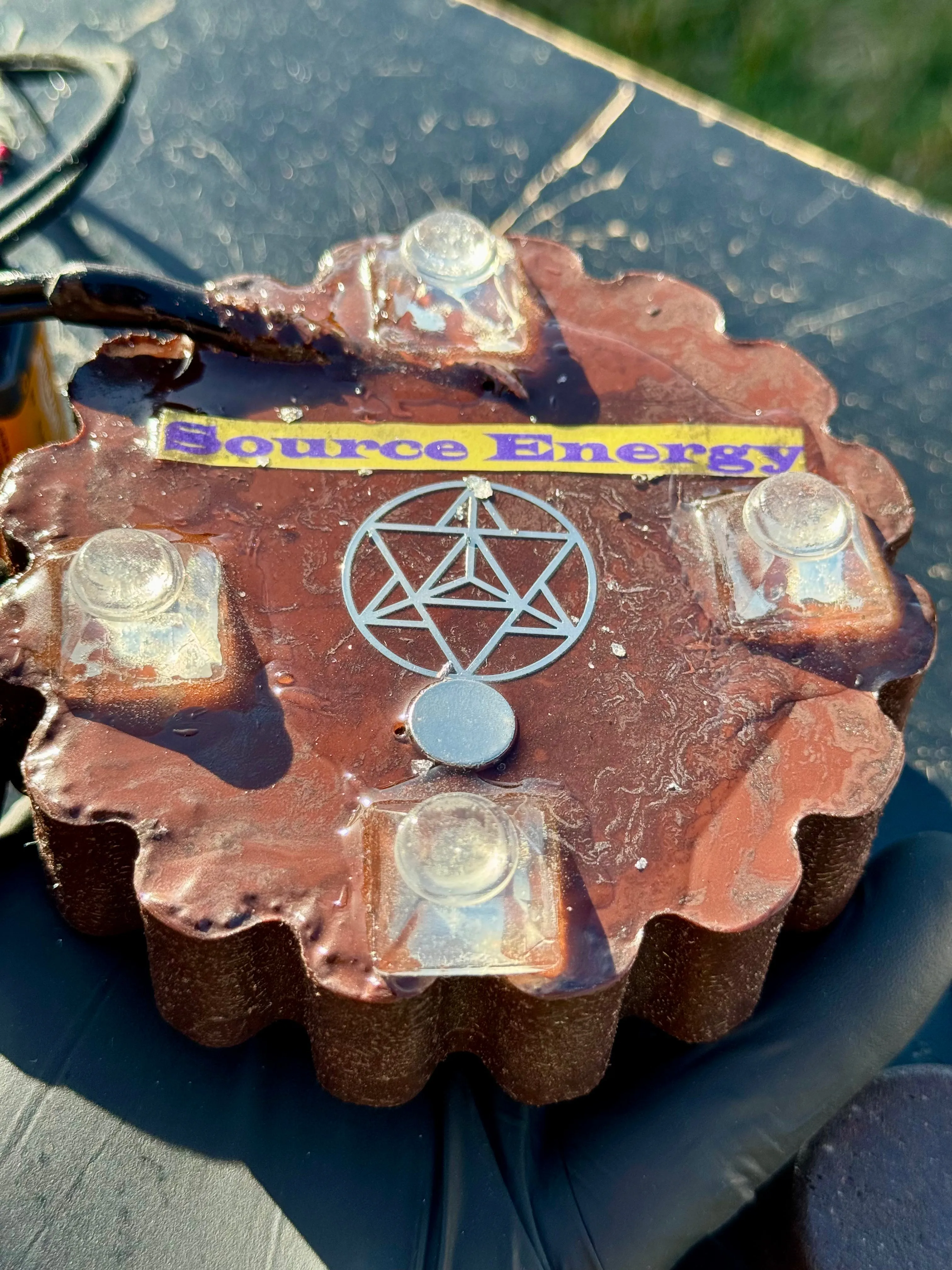 The “Flower Equalizer” 15 Hz Radionics Charging Plate- 17 oz, 4.25” diameter, 1.5” height