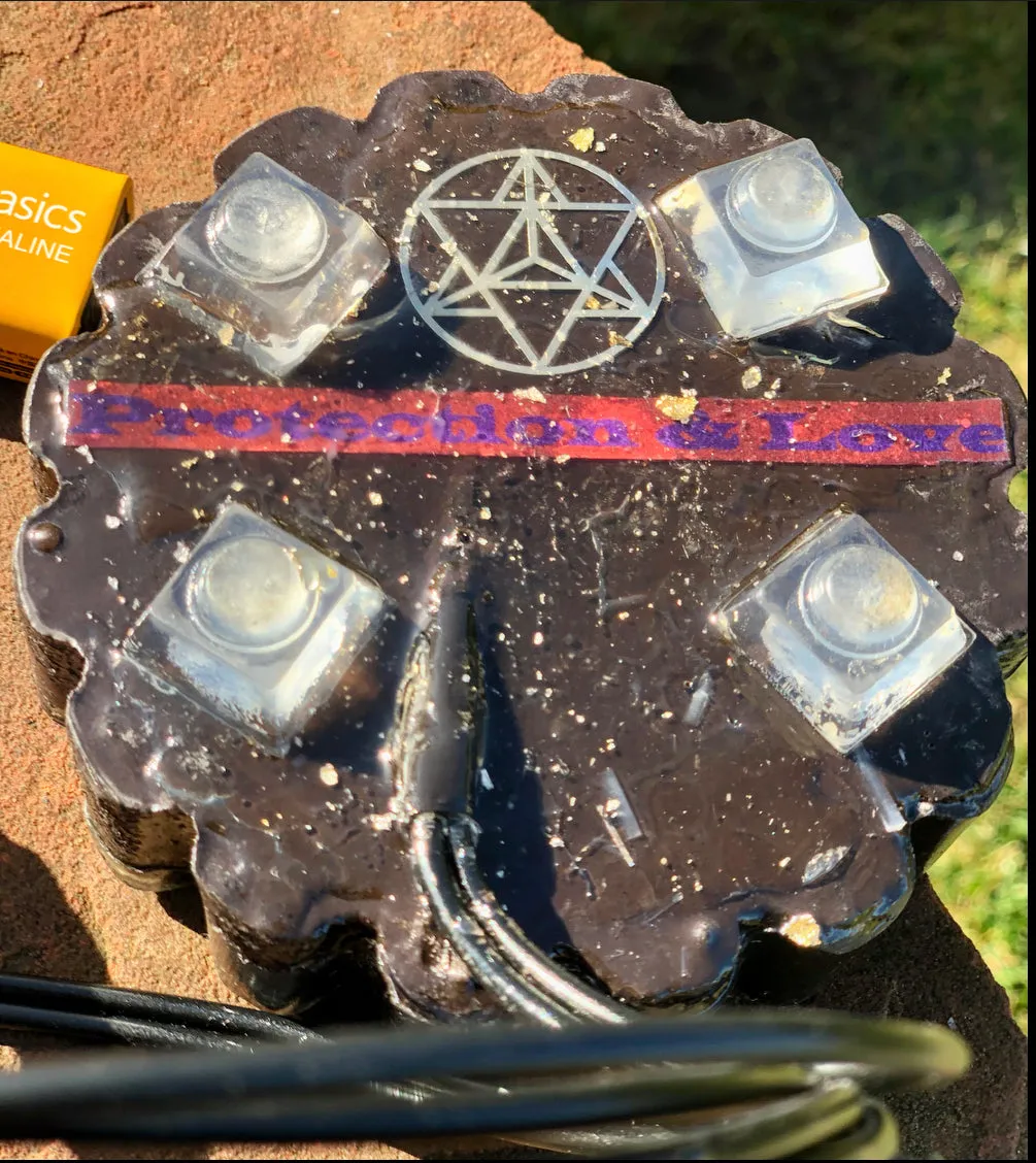 The “Flower Equalizer” 15 Hz Radionics Charging Plate- 17 oz, 4.25” diameter, 1.5” height