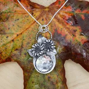 The Hiding Mouse Necklace