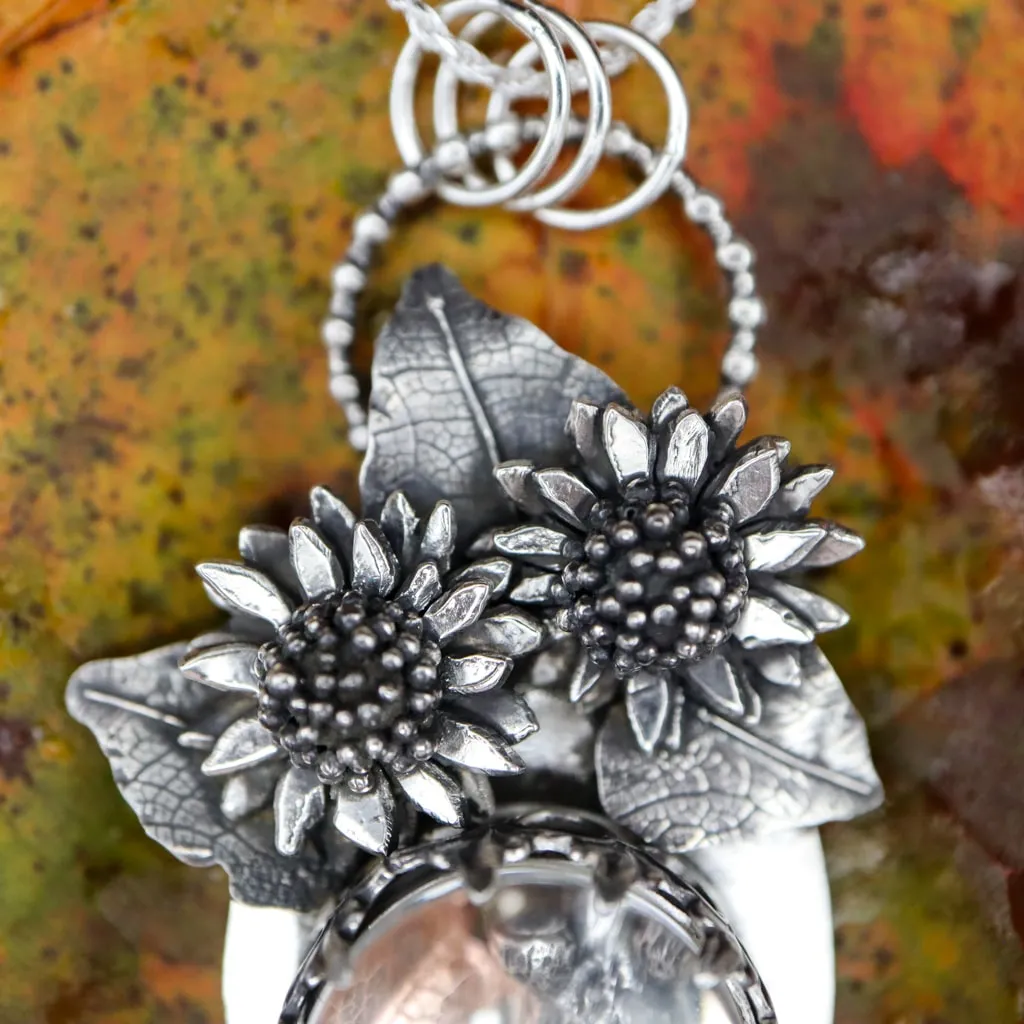 The Hiding Mouse Necklace