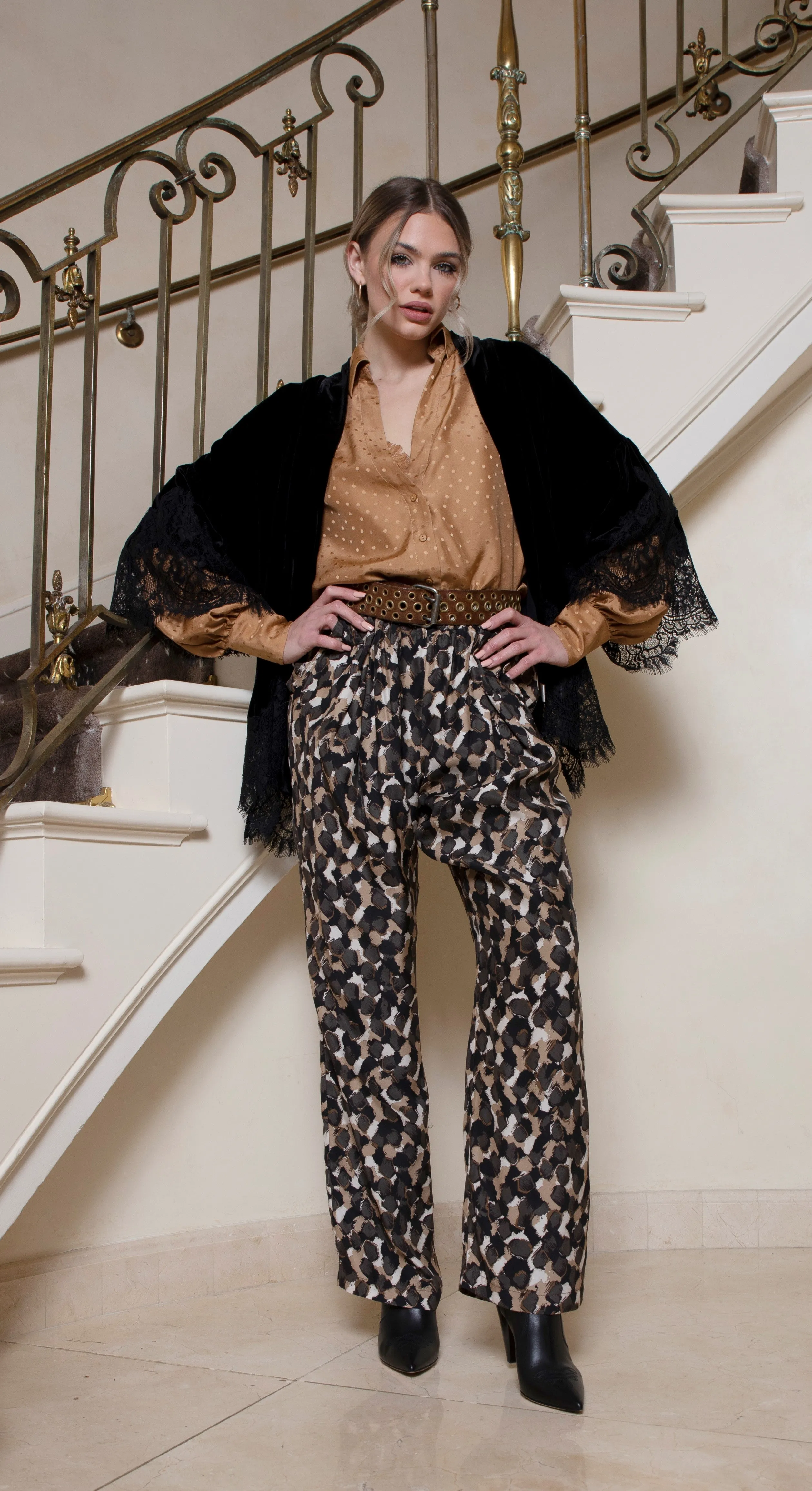 Velvet Coco Lace Kimono Dalia Red
