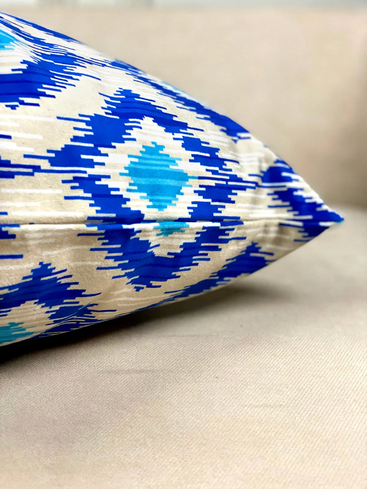 Velvet Diamond Sky Lumbar Pillow Cover