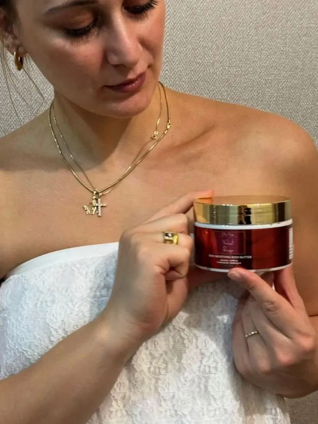 Velvet Rouge Skin Nourishing Salt Scrub