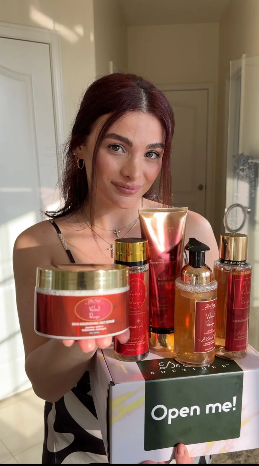 Velvet Rouge Skin Nourishing Salt Scrub