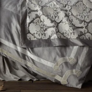 Versailles Queen Duvet / Silver Velvet / Ivory Velvet 96X98 (No Insert)