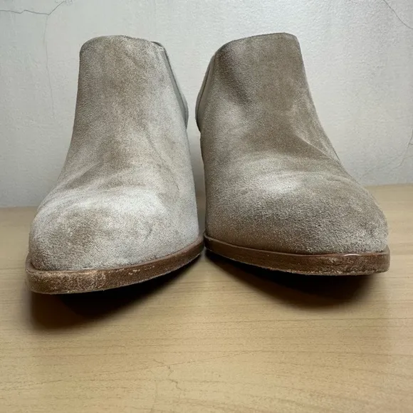Vince Hamilton Clay Suede Italian Leather Booties Neutral Beige Classic Block