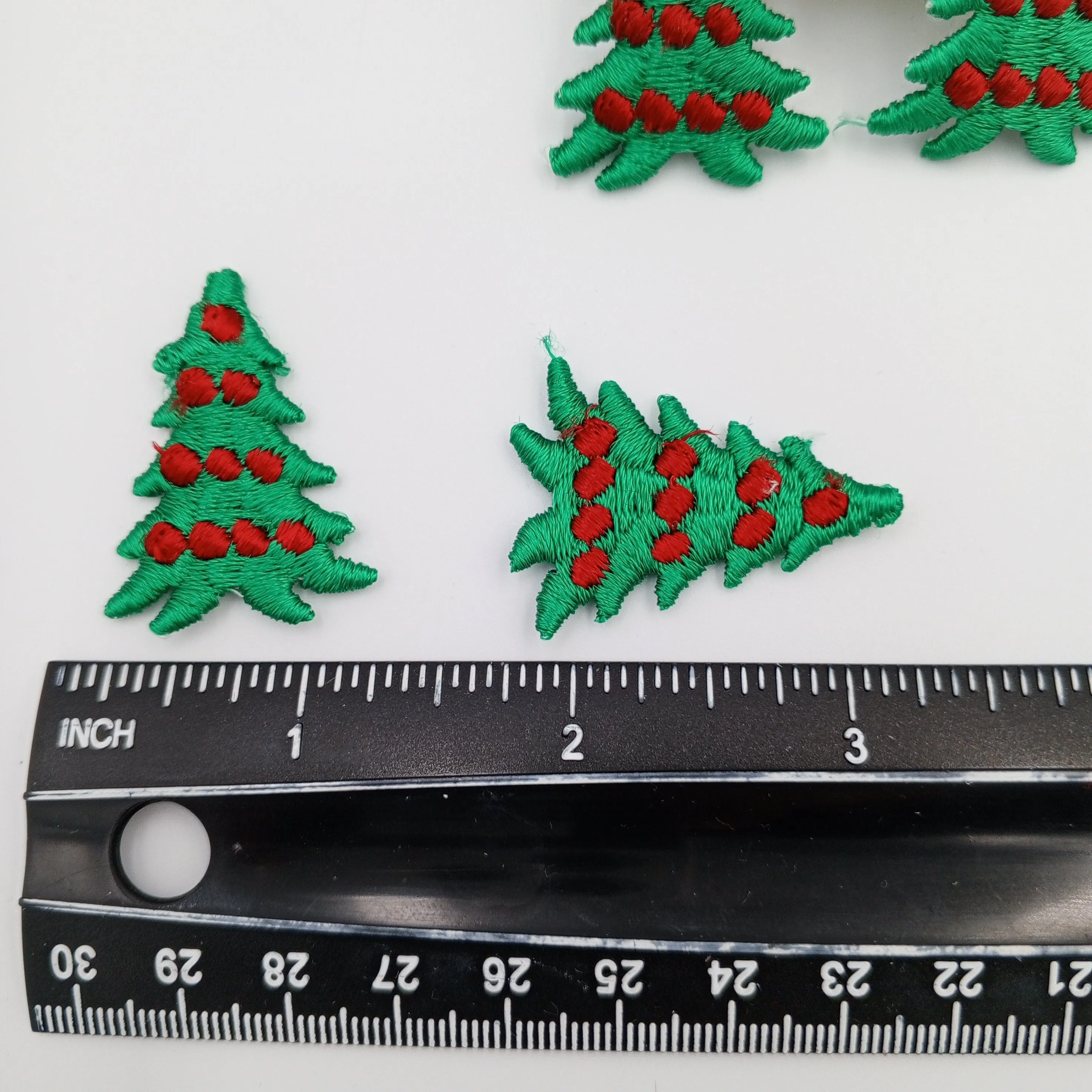 VINTAGE applique red green Christmas tree Patches #352