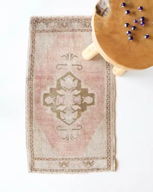 Vintage Mini Turkish Rug 21"x37"