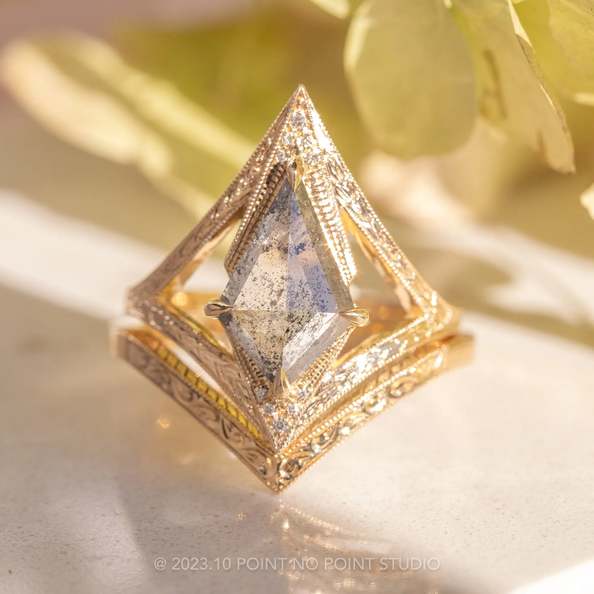 Vintage Vivian Wedding Band, 14k Yellow Gold