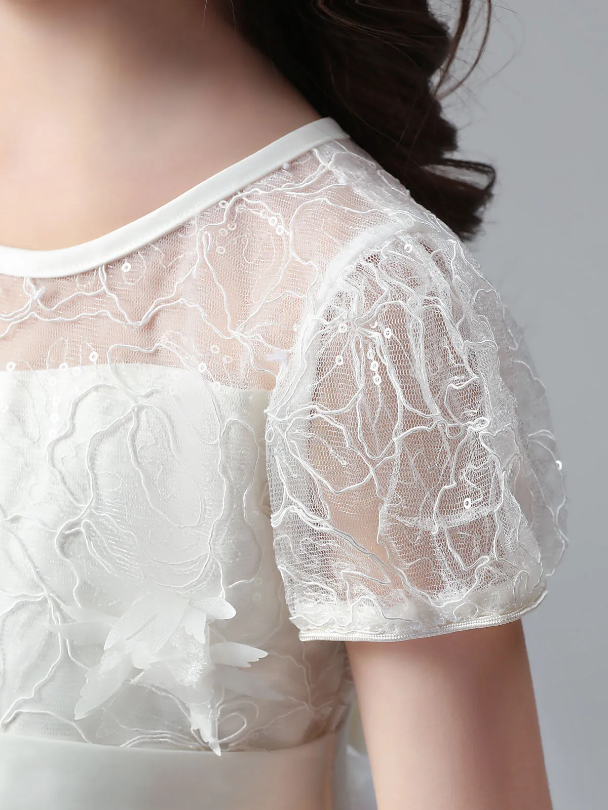 White Jewel Neck Short Sleeves Flowers Embellishment Tulle Lace Kids Social Party Dresses