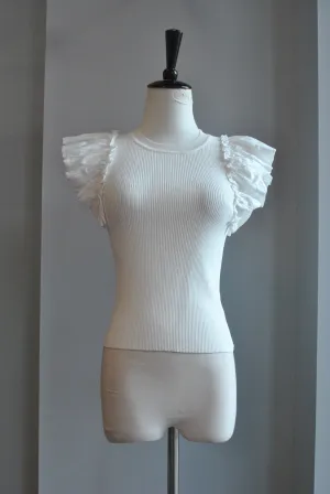 WHITE SIMPLE TOP WITH RUFFLES