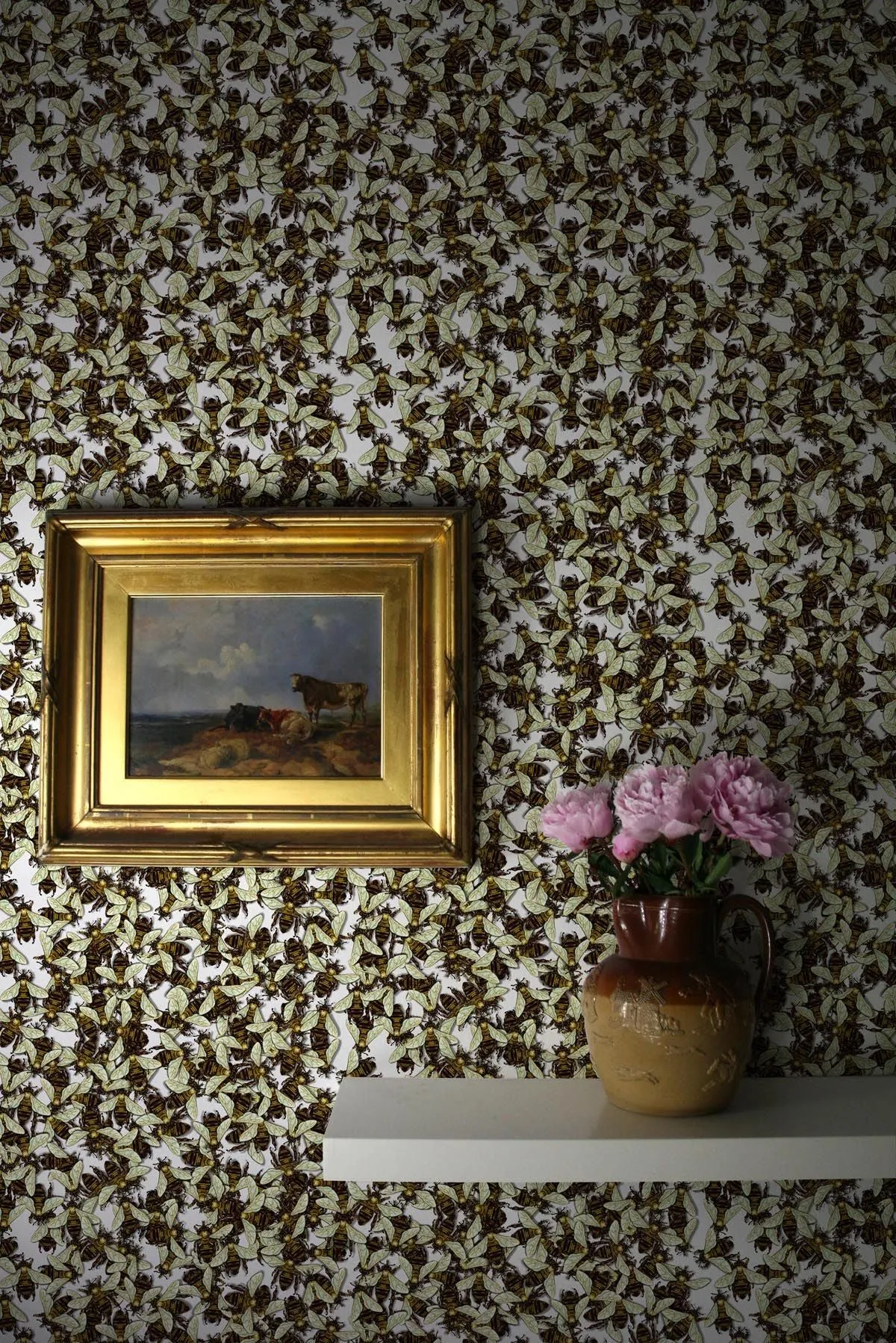 wild honey bee allover wallpaper